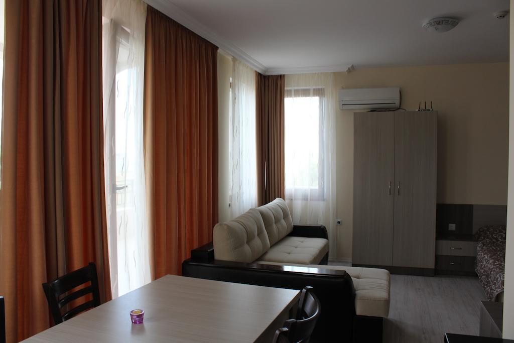 Brilliant Aparthotel Szozopol Szoba fotó
