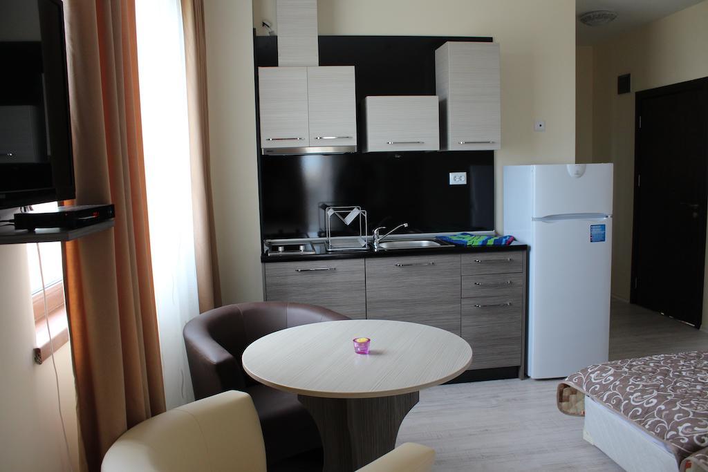 Brilliant Aparthotel Szozopol Szoba fotó